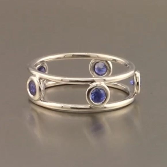 💙T&C Sapphire & Platinum Ring - Picture 2 of 6